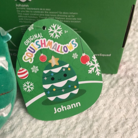 Johann The Christmas Tree Squishmallows 4” New Release 2023 - Picture 2 of 4